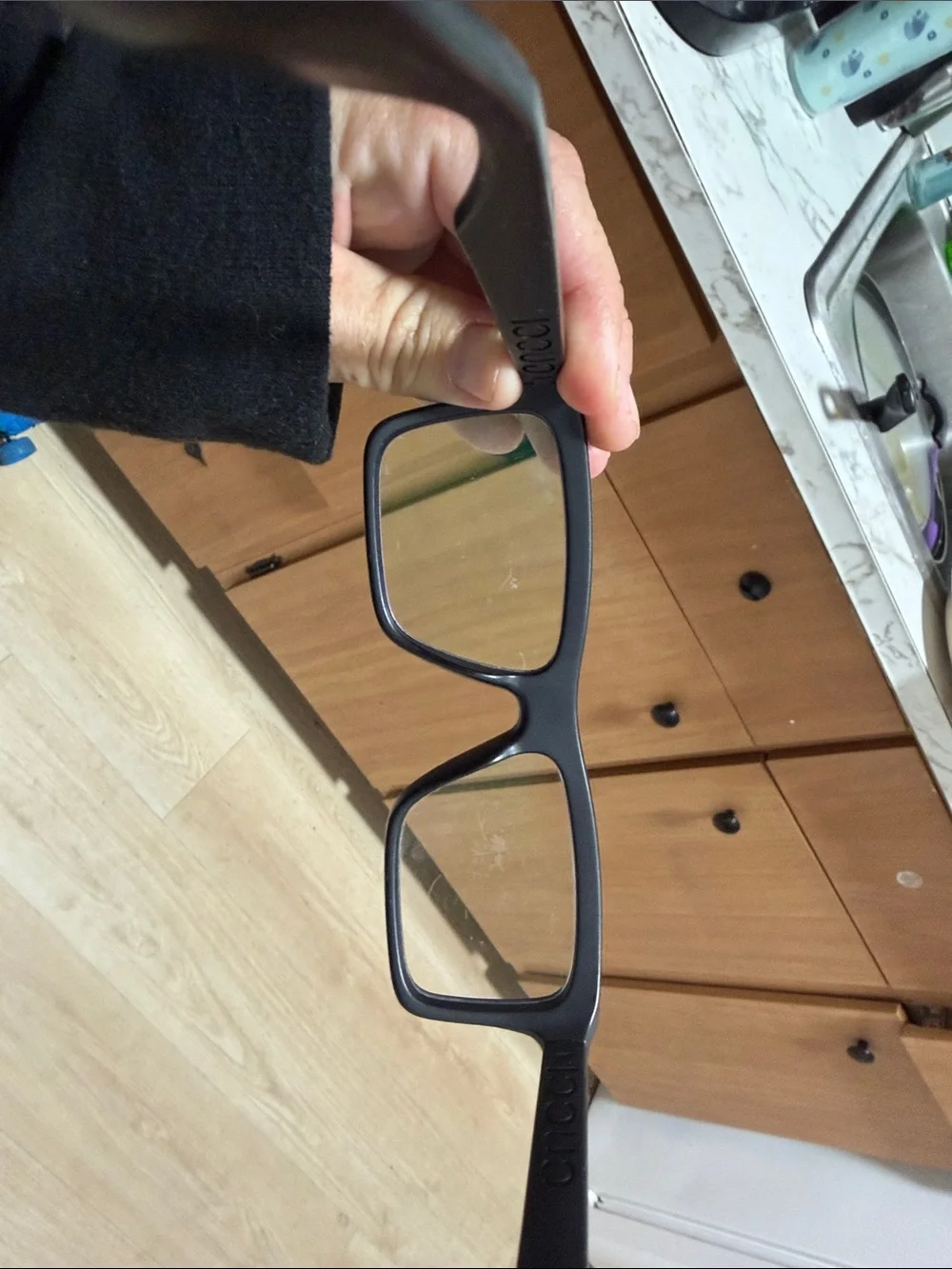 Gucci men rectangle